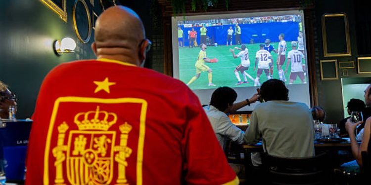 Is Football Distracting Us From the Real Issues? The Global Debate Behind the Beautiful Game
