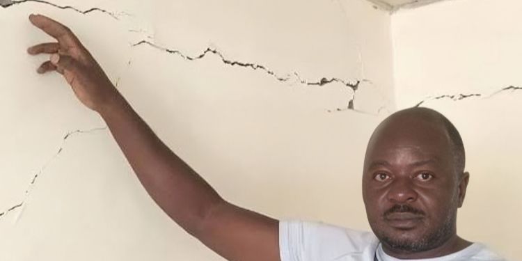 Cracks visible on a wall at Karibu Homes in Athi River.PHOTO/ Nation
