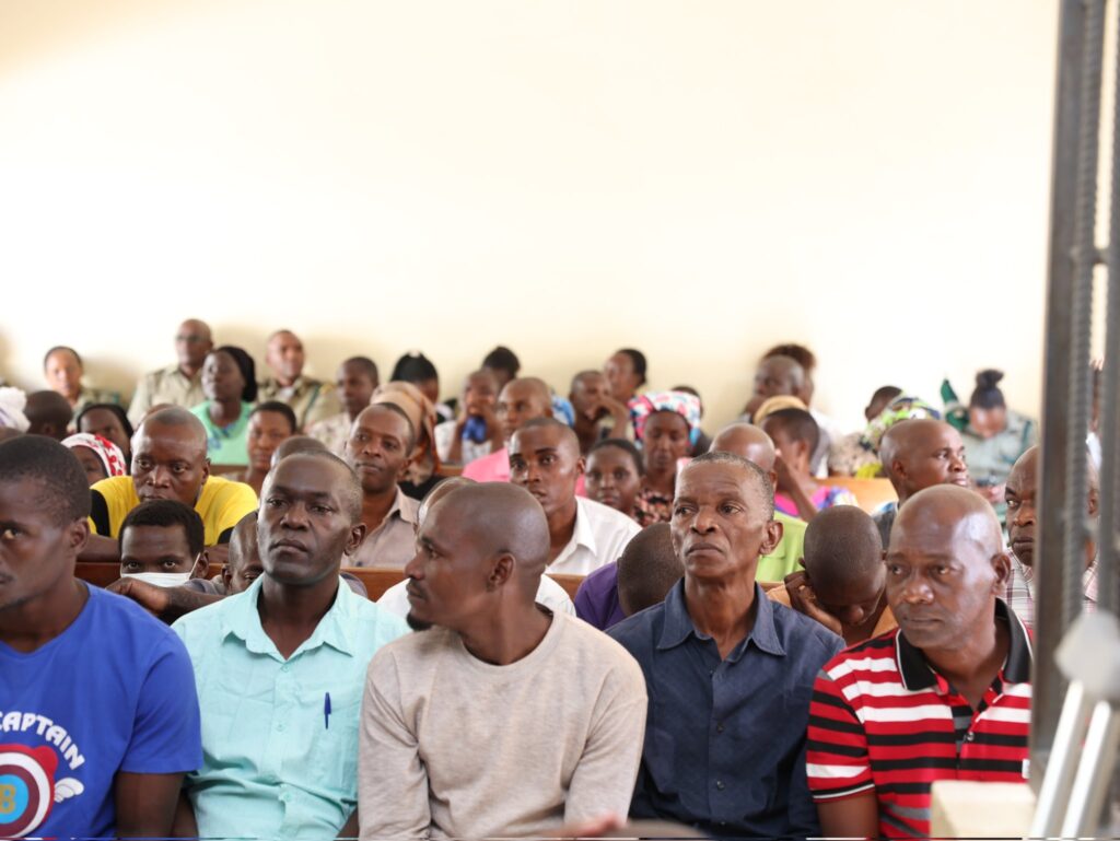 Paul Mackenzie and other members appearing before Shanzu Law Court on September 23, 2025. PHOTO/ ODPP X Account 