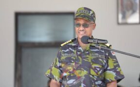 General Charles Kahariri conducted a two-day visit to Kenya Navy Base (KNB), Mtongwe and KNB Manda Bay