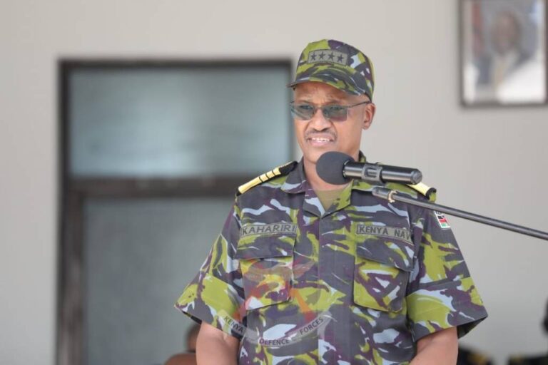 General Charles Kahariri conducted a two-day visit to Kenya Navy Base (KNB), Mtongwe and KNB Manda Bay. KDF