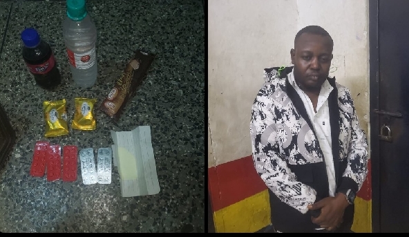 Photo of a man arrested by Mombasa detectives for stealing from long-distance passengers and items he uses in his scheme. PHOTO/ DCI Kenya X Account 
