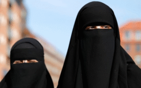 Portugal’s Parliament Set to Ban Burqa in Public Spaces