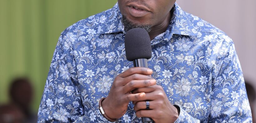 Sakaja speaking during the United Winner DT Sacco's 25th Anniversary celebration in Umoja. PHOTO/File
