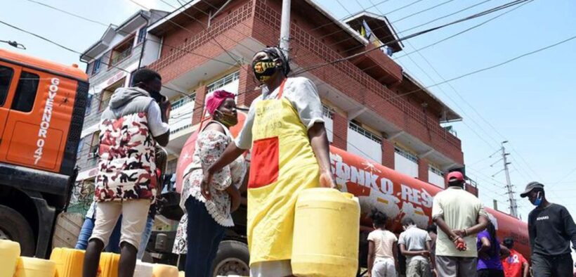 Nairobi Umoja 2 residents fetching water. PHOTO/Pixels