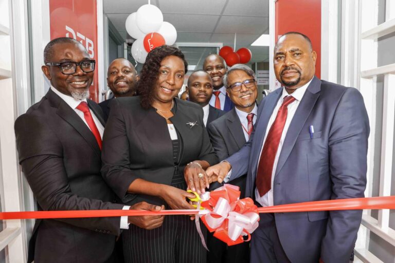 Kitui County CECM for Trade Ms. Rose Mutuku, CEC for Finance, Economic Planning, and Revenue Management Mr. Peter Mwikya Kilonzo, DTB Kenya Managing Director & CEO Murali Natarajan, and Director of Retail Banking George Otiende officially cut the ribbon during the grand opening of the DTB Kenya branch in Kitui Town.