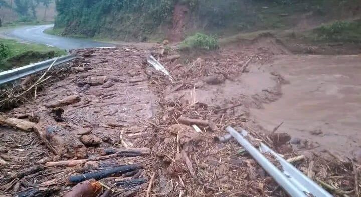KeRRA Issues Traffic Advisory Following Marakwet Landslide