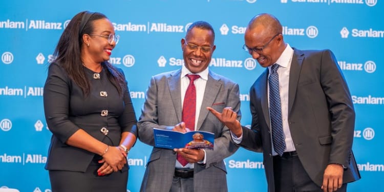 Sanlam Allianz Life Insurance (Kenya) Limited Chief Executive Officer Ms Jacqueline Karasha (left) joins Sanlam Allianz Holdings (Kenya) PLC Group CEO Dr Patrick Tumbo (centre) and Sanlam Allianz General Insurance (Kenya) CEO Mr George Kuria, at the Sanlam Allianz Kenya rebrand media briefing. PHOTO/Sanlam Allianz.