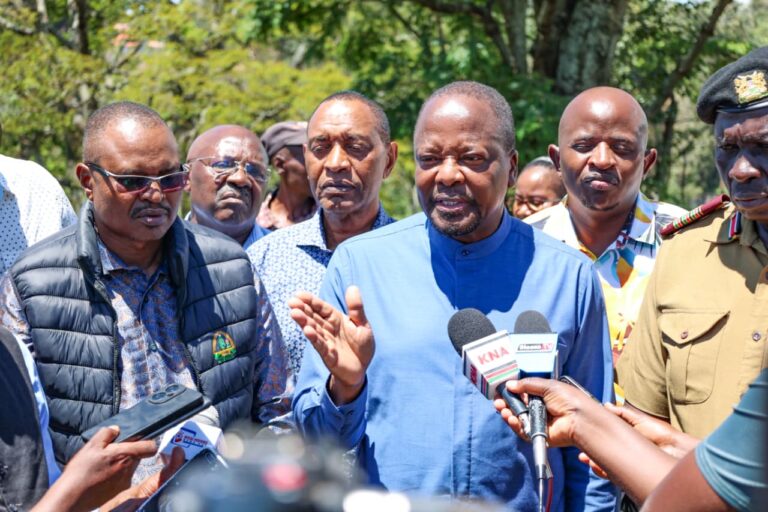 Agriculture CS Mutahi Kagwe speaking in Nyeri during the launch of modern Kenya Plant Health Inspectorate Service (KEPHIS) facilities. PHOTO/Ministry of Agriculture.