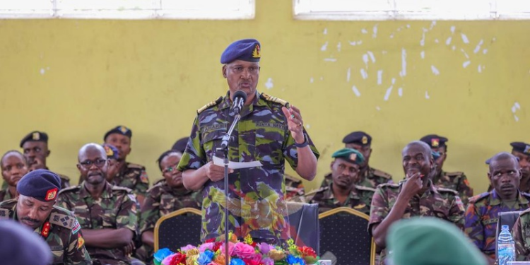 General Kahariri during a visit to KDF soldiers