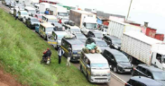KeNHA announces traffic jam along Nairobi-Nakuru road.