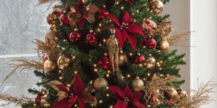 An image of Christmas tree which symbolises Christmas tradition