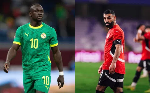 Senegalese Forward(Left) Sadio Mane And Egypt's Forward (Right) Mohamed Salah. PHOTO/ File