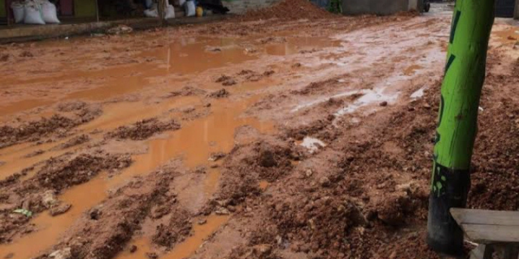 A picture of a damaged road in Nakuru PHOTO/L.O/X