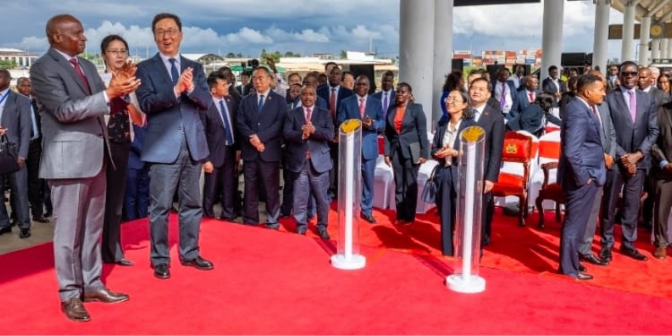 Deputy president of Kenya Kithure Kindiki and China's Vice oresident.