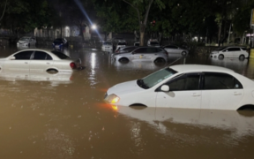 Image shows vehicles submerged in Nairobi floods PHOTO/File