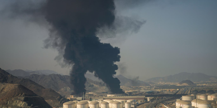 UAE reported missile attack shortly after Iran's warning PHOTO/The Independent