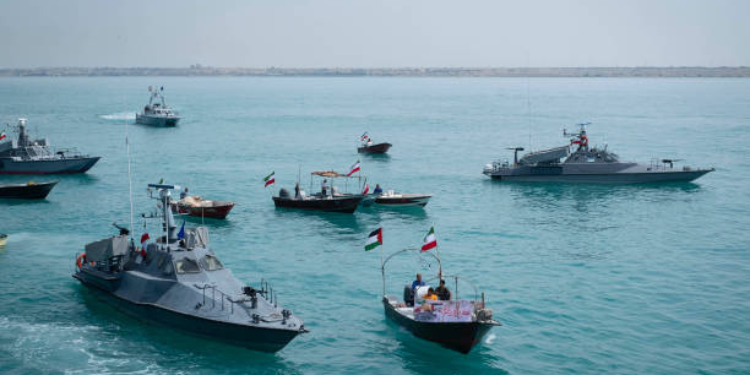 Iranian naval ships patrol the Strait of Hormuz PHOTO/Getty Images