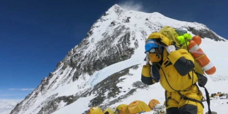 Mountain climbers on mount Everest