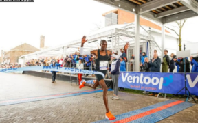Hillary Kipchirchir wins the Wehr Venloop Half-Marathon 2023 PHOTO/Laurens Eggen