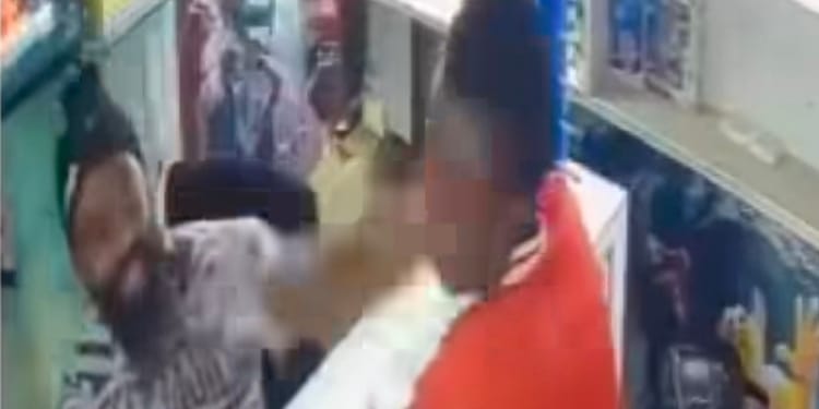The cyber cafe attendant slapping a minorPHOTO/FB