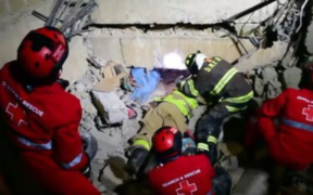 Kenya Red Cross Society with the fore department during a rescue operation on a collapsed building in Tom Mboya Estate in Kisumu. PHOTO/ File