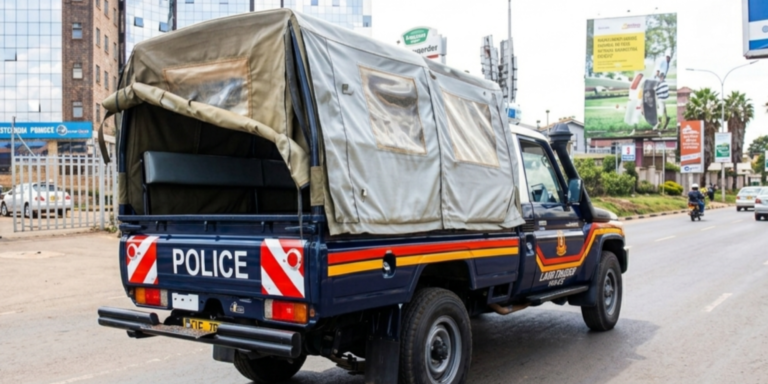 Notorious armed suspect arrested in Eastleigh as police recover a homemade firearm and knife after a swift chase from Majengo. PHOTO/ NPS