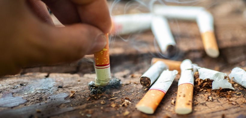 A photo for illustration purposes showing someone extenguishing a cigarette with coup of used cigarette sticks. PHOTO/ File