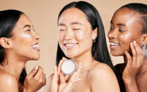 Ladies in skincare PHOTO/SELF Magazine