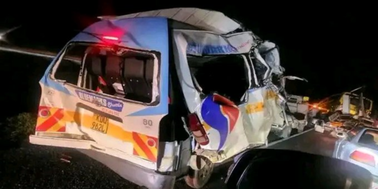 Six people including three students have been killed in a road accident at Lessos Junction in the Mlima Punda area.