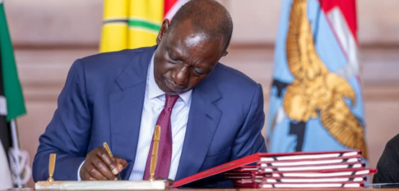 President William Ruto aseenting a bill passed by parliament into law at statehouse Nairobi. PHOTO/ File