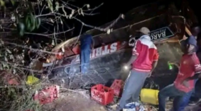 Kalembwani matatu crash leaves at least 7 dead and several injured after a 52-seater vehicle carrying about 50 passengers veered off the road in Makueni on the night of August 14, 2026. PHOTO/ Screengrab