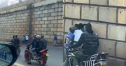 A screengrab of the video showing the lady being robbed in Nairobi. Photo/ Courtesy