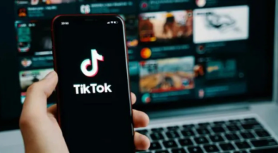 A photo of TikTok logo on a phone PHOTO/EV